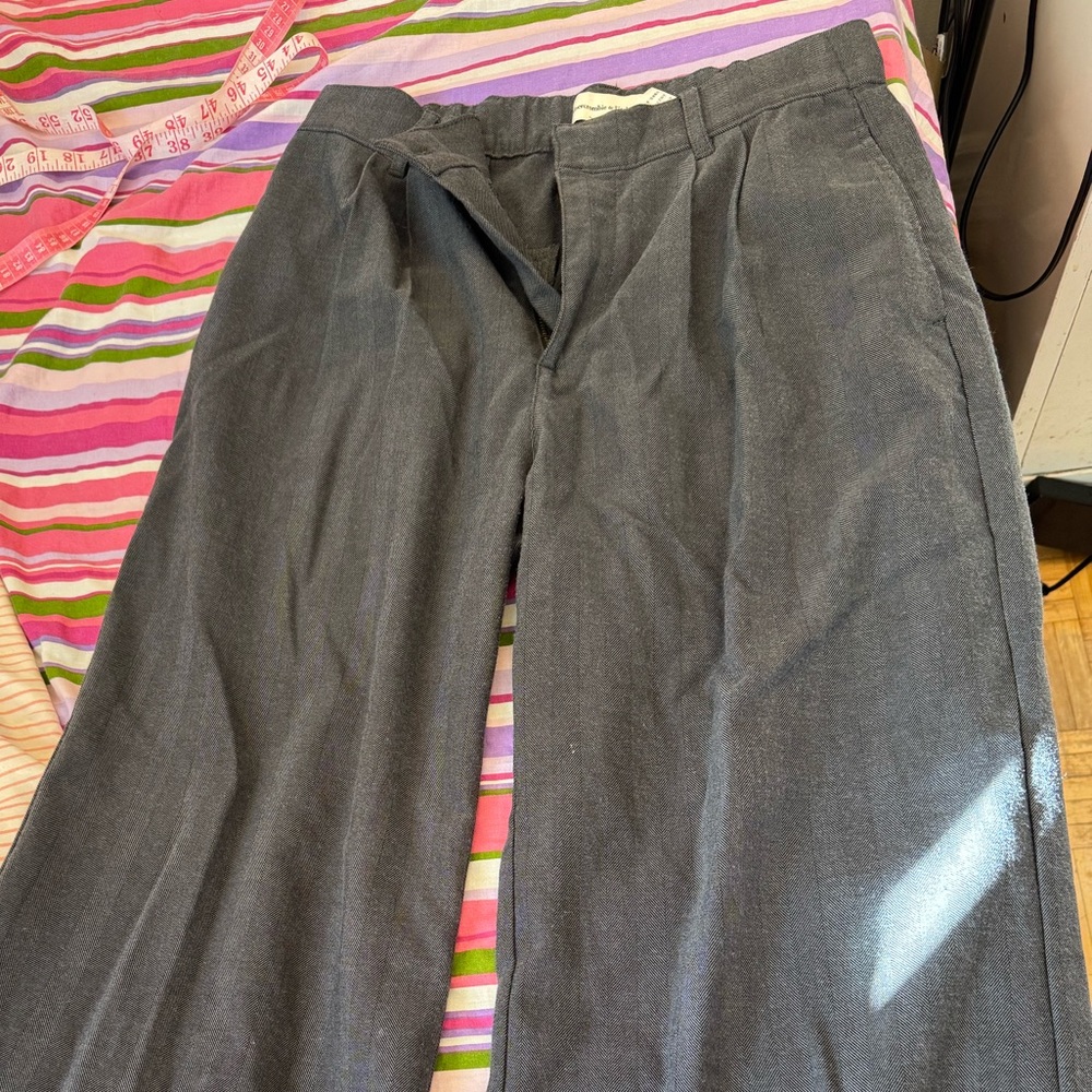 Abercrombie & Fitch Gray Women's Pants